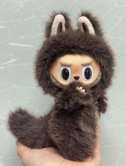 Pequeño Zimomo Labubu – Peluche personalizado por un artista | Rediseñado con muñeca V1/V2 100 % auténtica
