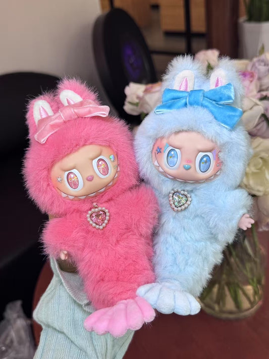 Labubu Sirena Azul Rosa – Peluche personalizado por un artista | Rediseñado con muñeca V1/V2 100 % auténtica | Ojos brillantes y detalle de gema de corazón