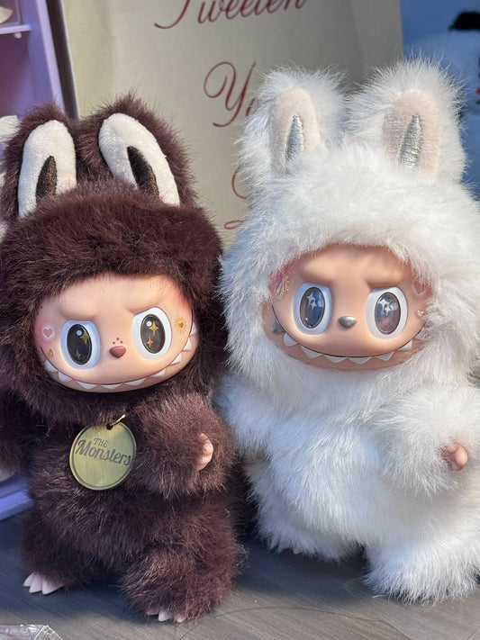 Pequeño Zimomo Labubu – Peluche personalizado por un artista | Rediseñado con muñeca V1/V2 100 % auténtica