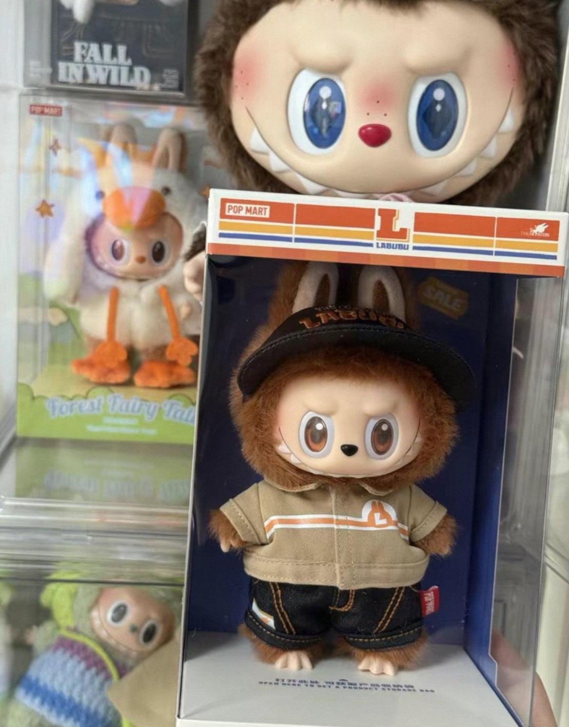 labubu wacky mart series blind box vinyl figure in blister pack